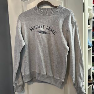 Sweatshirt